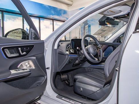 Used 2026 Mercedes-Benz E 350 4MATIC Sedan image 13