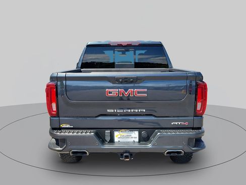 Used 2021 GMC Sierra 1500 AT4 w/ AT4 Value Package AWD/4WD image 4