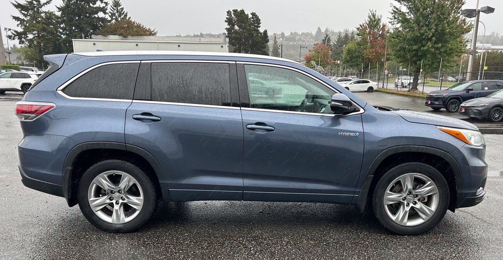 Used 2015 Toyota Highlander Limited Platinum AWD/4WD image 4
