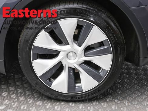 Used 2021 Tesla Model Y Long Range AWD/4WD image 8
