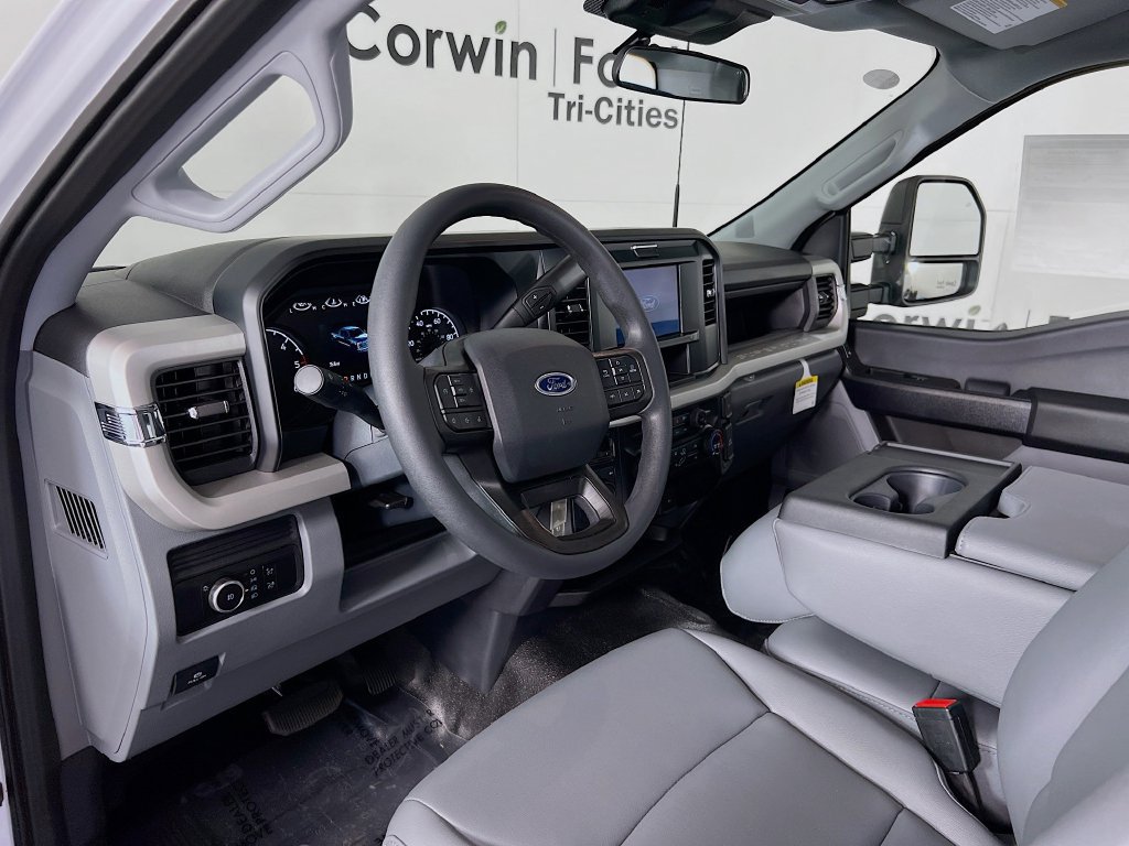 New 2025 Ford F350 XL w/ XL Chrome Package AWD/4WD image 3