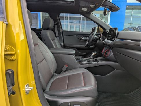 Certified 2023 Chevrolet Blazer RS w/ Driver Confidence II Package image 44