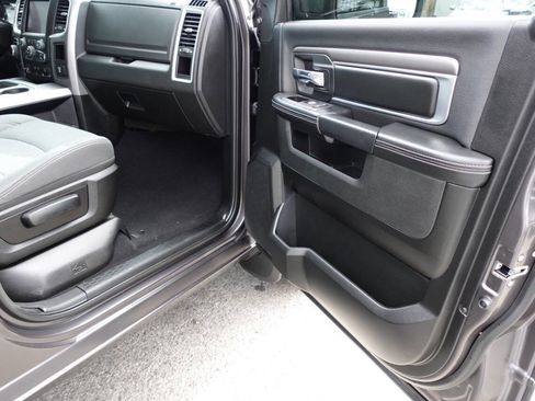 Used 2023 RAM 1500 Classic Warlock image 34