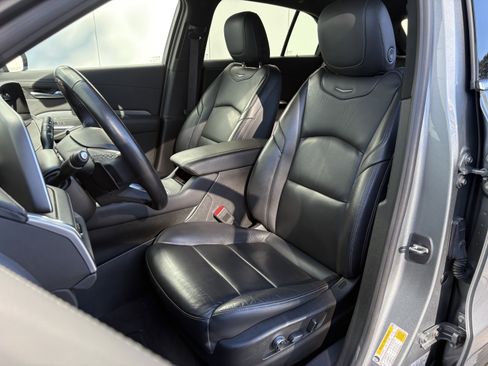 Certified 2024 Cadillac XT4 Premium Luxury image 9