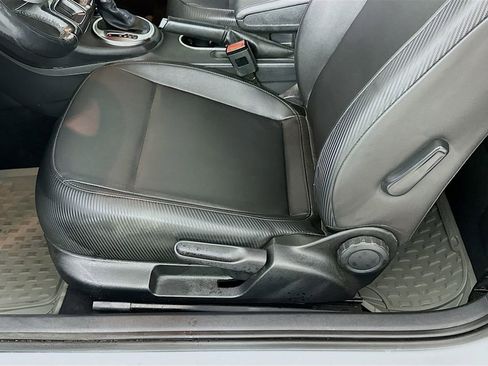 Used 2016 Volkswagen Beetle 1.8T S FWD image 8