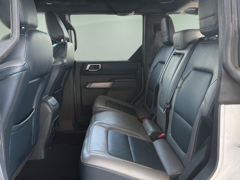 Used 2023 Ford Bronco Outer Banks AWD/4WD image 13