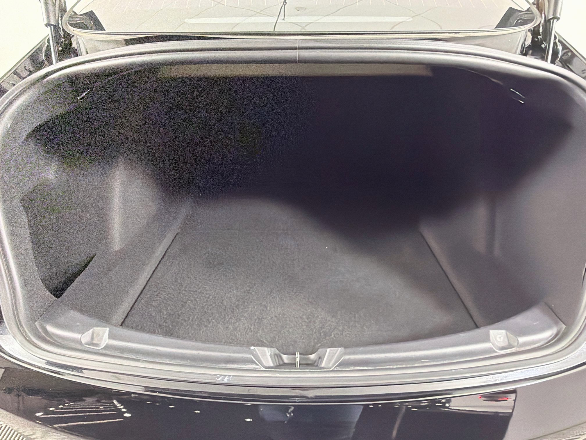 Used 2018 Tesla Model 3 Long Range RWD image 29
