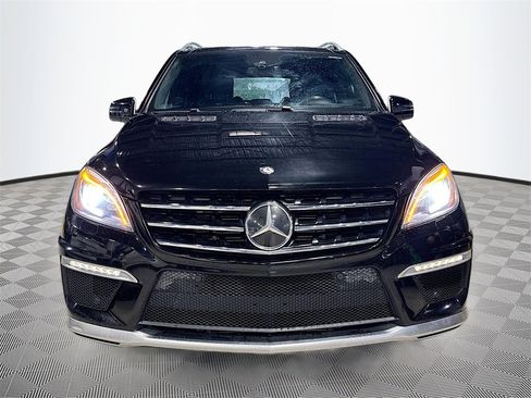 Used 2012 Mercedes-Benz ML 63 AMG 4MATIC image 2