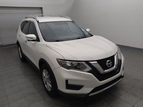 Used 2017 Nissan Rogue SV w/ SV Premium Package FWD image 13