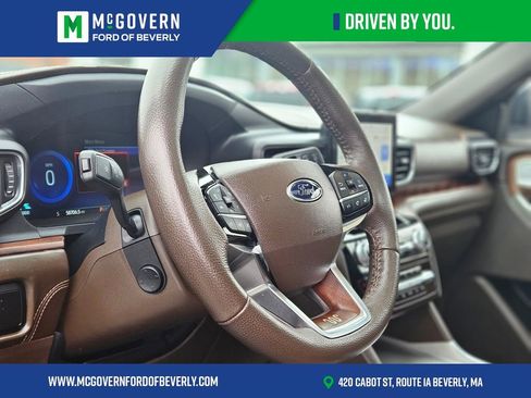 Used 2023 Ford Explorer King Ranch w/ Class IV Trailer Tow Package AWD/4WD image 18