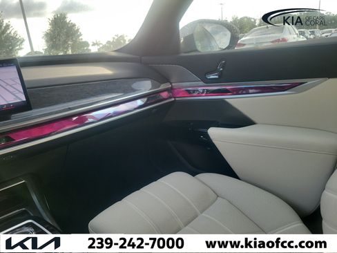 Used 2025 BMW 760i xDrive AWD/4WD image 20