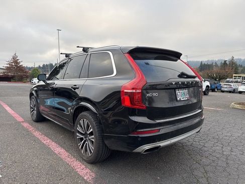 Used 2020 Volvo XC90 T5 Momentum w/ Protection Package Premier image 5