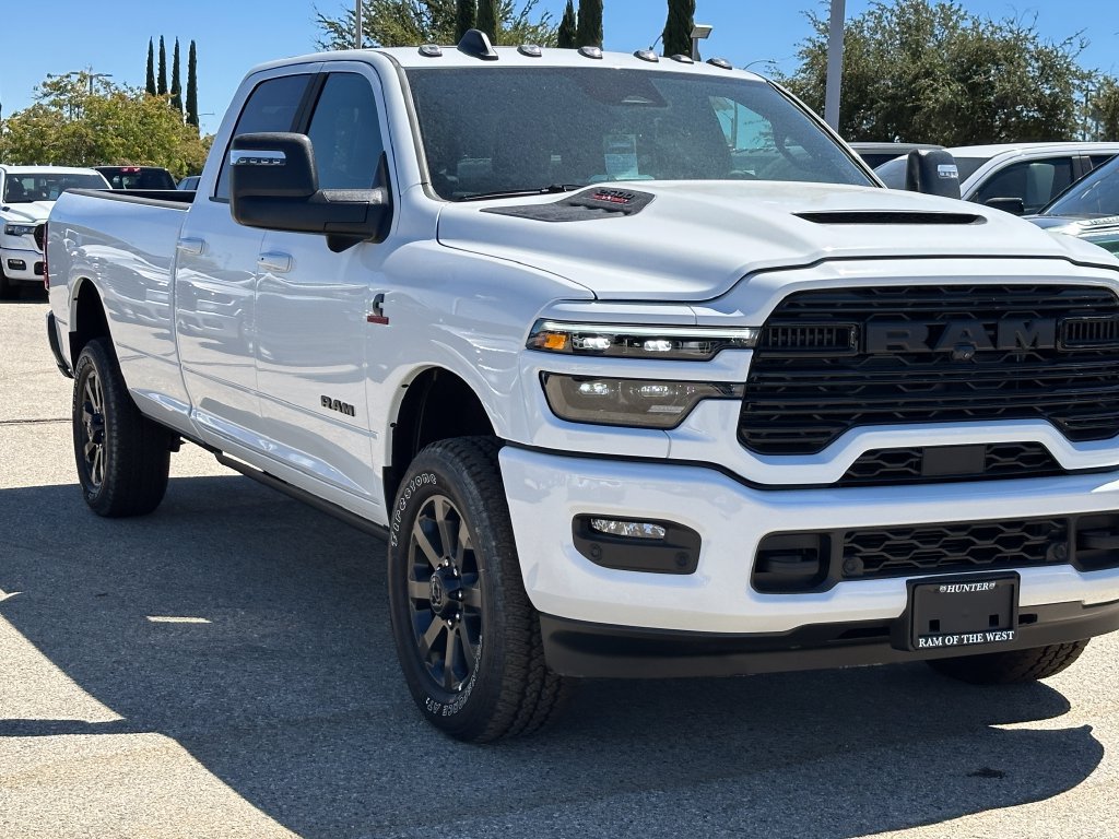 New 2026 RAM 2500 Laramie AWD/4WD image 10