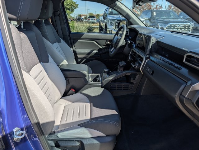 Certified 2025 Toyota Tacoma TRD Sport AWD/4WD image 28