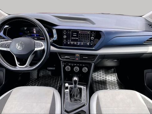 Used 2023 Volkswagen Taos SE FWD image 14