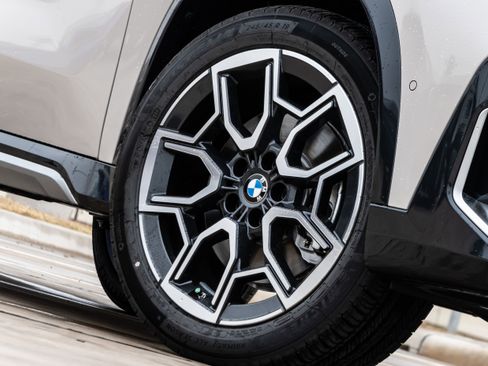 New 2026 BMW X1 xDrive28i w/ Convenience Package image 9