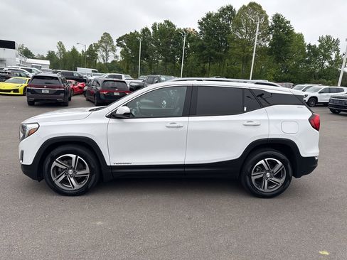 Used 2020 GMC Terrain SLT FWD image 2