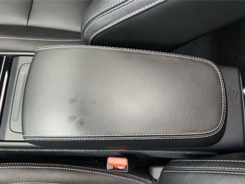 Used 2024 Volvo XC40 B5 Plus image 54