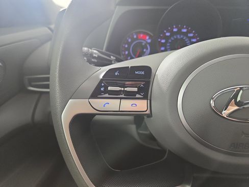 Used 2023 Hyundai Elantra SEL image 16