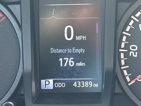 Used 2023 Toyota Tacoma SR RWD image 28