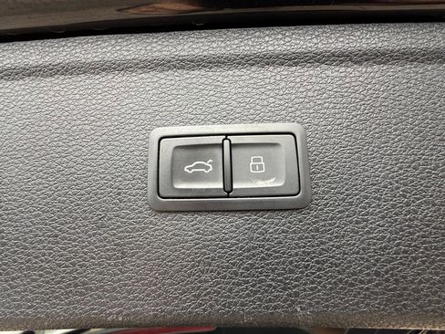 Used 2019 Audi Q5 2.0T Premium Plus w/ Premium Plus Package image 33