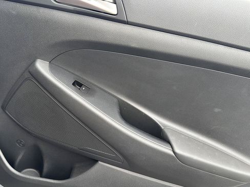 Used 2019 Hyundai Tucson SE AWD/4WD image 21