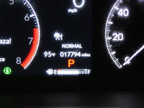 Used 2025 Honda Pilot Touring image 44