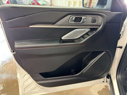 Certified 2025 Ford Explorer ST AWD/4WD image 26