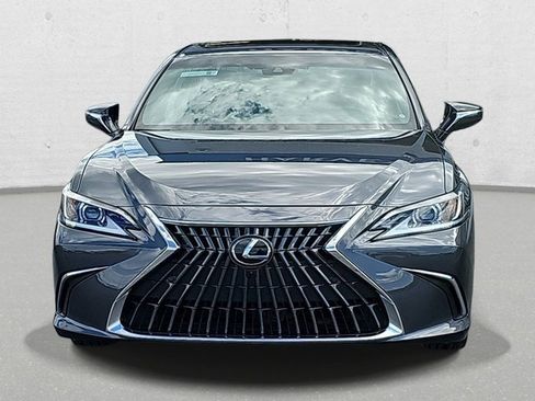Certified 2024 Lexus ES 300h w/ Technology Package image 2