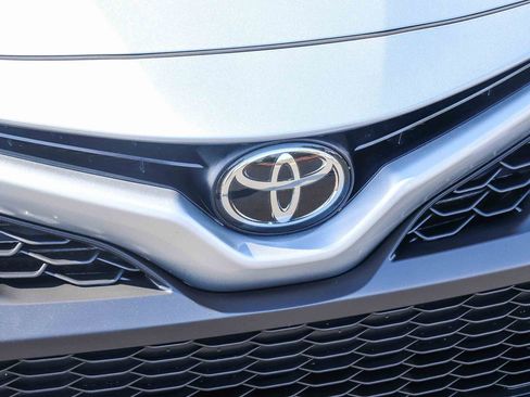 Certified 2022 Toyota Camry SE w/ Carpet Mat Package (TMS) FWD image 13