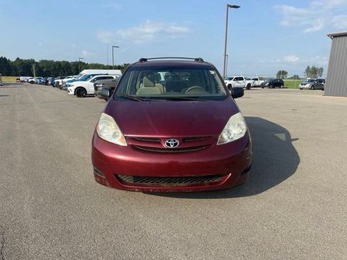 Used 2006 Toyota Sienna CE FWD image 2