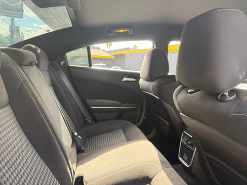 Used 2022 Dodge Charger Scat Pack w/ Driver Convenience Group image 17