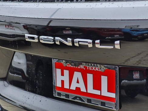 New 2026 GMC Yukon Denali w/ Sun & Power Step Package image 6