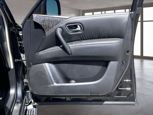 Used 2023 Nissan Armada Platinum w/ Captain's Chairs Package AWD/4WD image 18