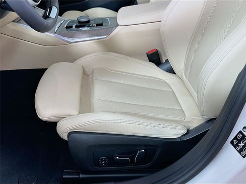 Used 2025 BMW 330i xDrive Sedan w/ Convenience Package image 19