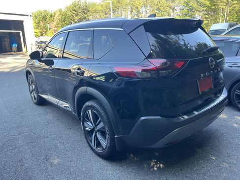 Certified 2023 Nissan Rogue SL w/ SL Premium Package FWD image 2