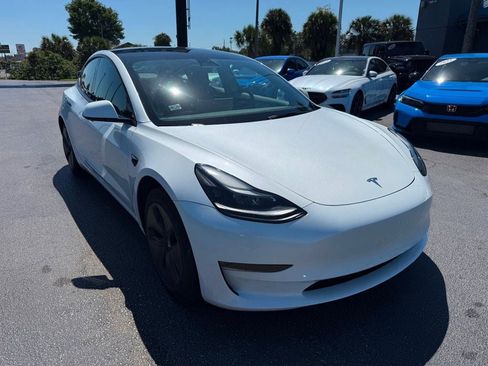 Used 2023 Tesla Model 3 Standard Range RWD image 3