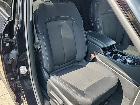 Used 2023 Jeep Grand Cherokee Laredo w/ Luxury Tech Group I AWD/4WD image 12