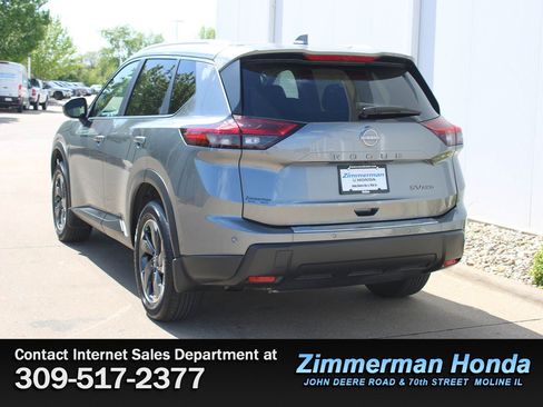 Used 2024 Nissan Rogue SV w/ SV Premium Package AWD/4WD image 27