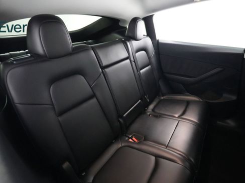 Used 2023 Tesla Model Y Long Range AWD/4WD image 5