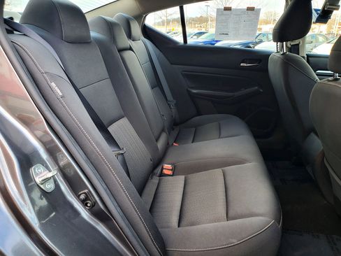 Used 2022 Nissan Altima 2.5 SV image 12