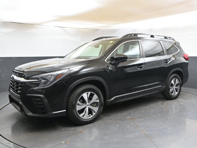 Used 2024 Subaru Ascent Premium w/ Convenience Package AWD/4WD image 2