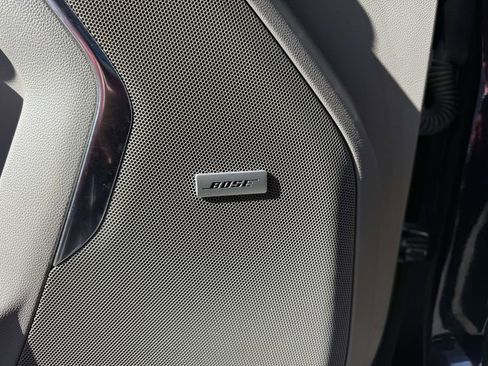 Used 2022 Chevrolet Tahoe LT w/ LT Signature Plus Package image 14