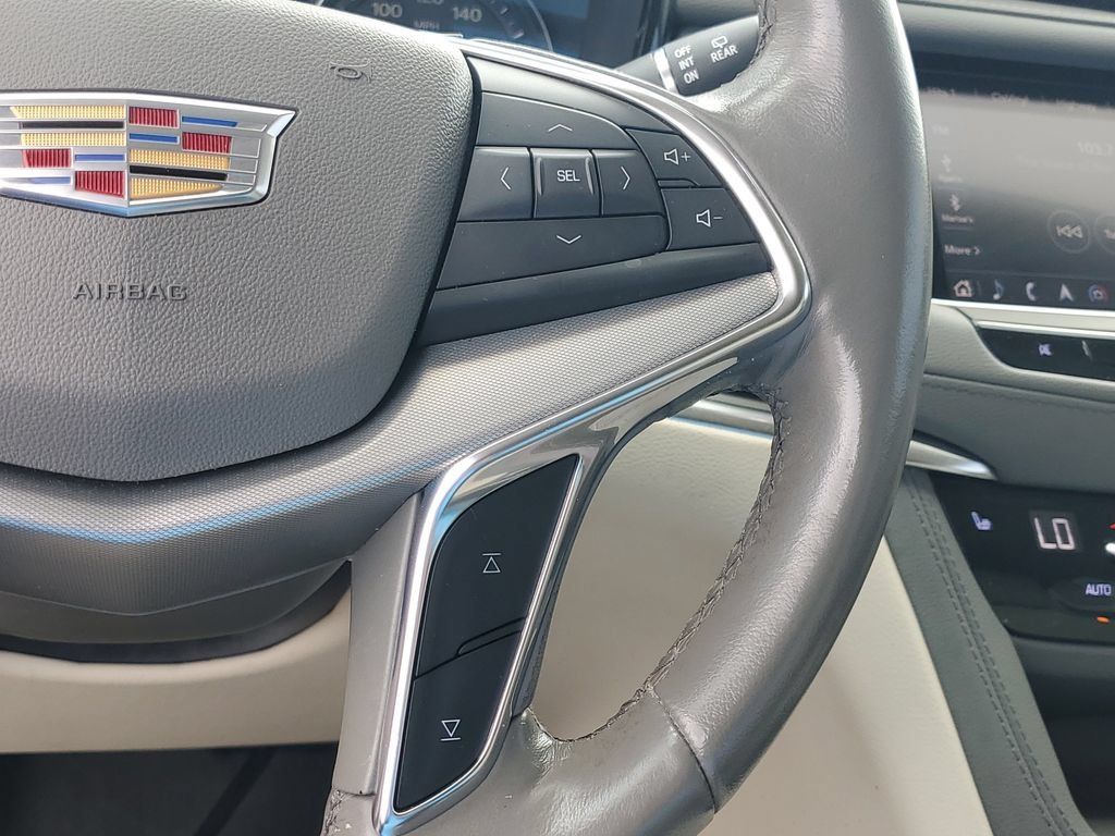 Used 2020 Cadillac XT5 Premium Luxury FWD image 25