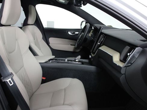 Certified 2026 Volvo XC60 B5 Plus w/ Protection Package Premier AWD/4WD image 29