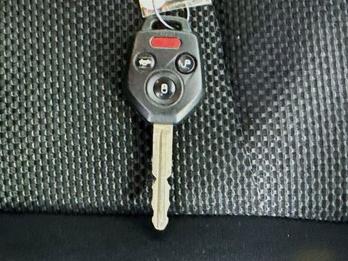 Used 2015 Subaru Crosstrek 2.0i Premium AWD/4WD image 35