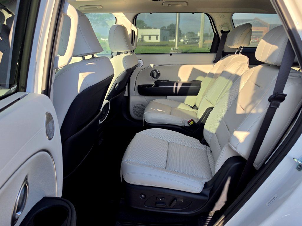 Used 2026 Hyundai Palisade Calligraphy FWD image 34