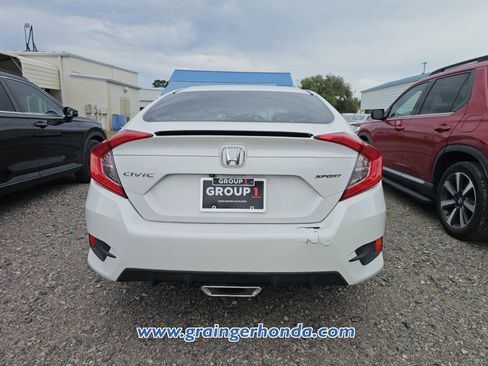 Used 2019 Honda Civic Sport image 8