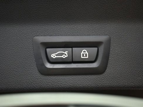 Used 2021 BMW X3 xDrive30i AWD/4WD image 16
