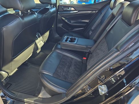 Used 2022 Nissan Maxima SR w/ Sport Mat Group image 17